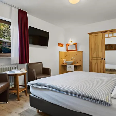 Effland Mit Innenpool Und Sauna 1 Stunde Zur Privatnutzung Pro Tag Bayrischzell